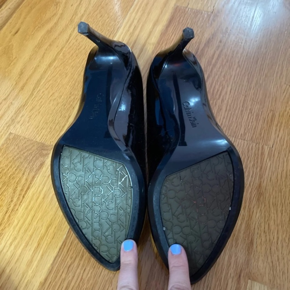 Calvin Klein heels - Picture 3 of 5